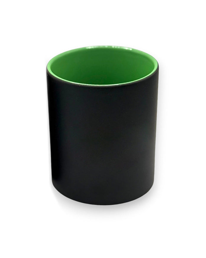 Keramikbecher mit matter Oberfläche
