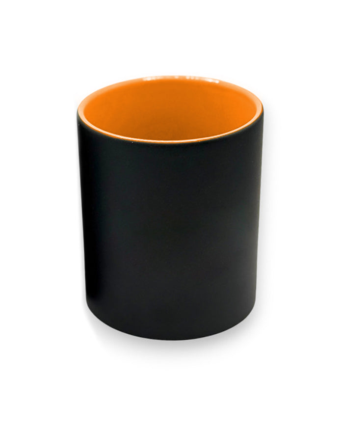 Keramikbecher mit matter Oberfläche
