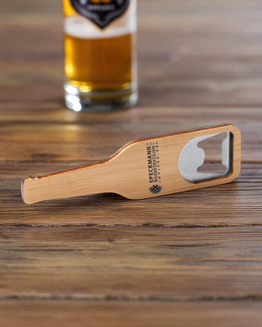 Flaschenöffner in Flaschenform aus Bambus