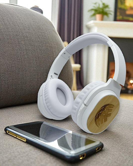 Kabellose Kopfhörer aus Bambus und recyceltem ABS